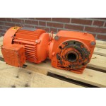 24 RPM 1,1 KW Asmaat 40 mm. Used